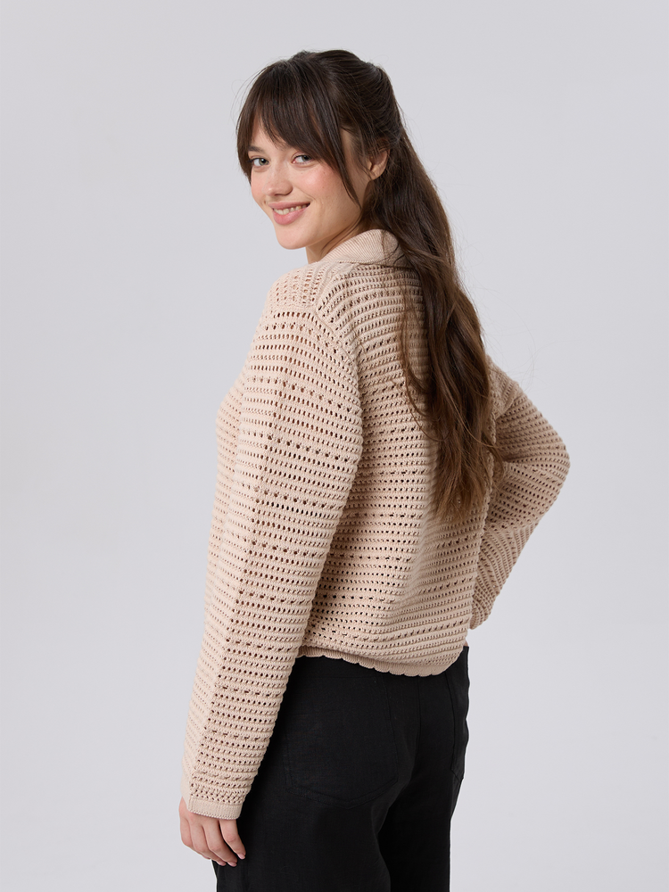 Женский свитер 