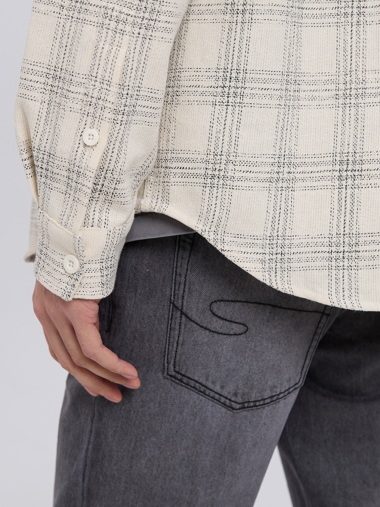 Мужская рубашка джинсовая прямого кроя 