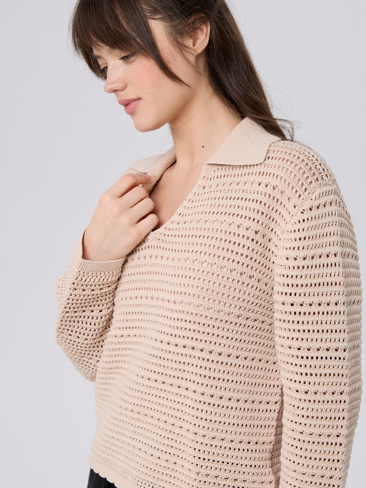 Женский свитер 