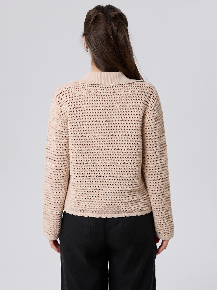 Женский свитер 