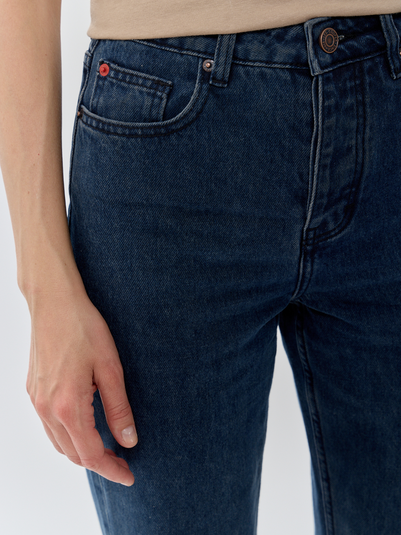 Женские джинсы прямого кроя ДИАНА (DIANA)